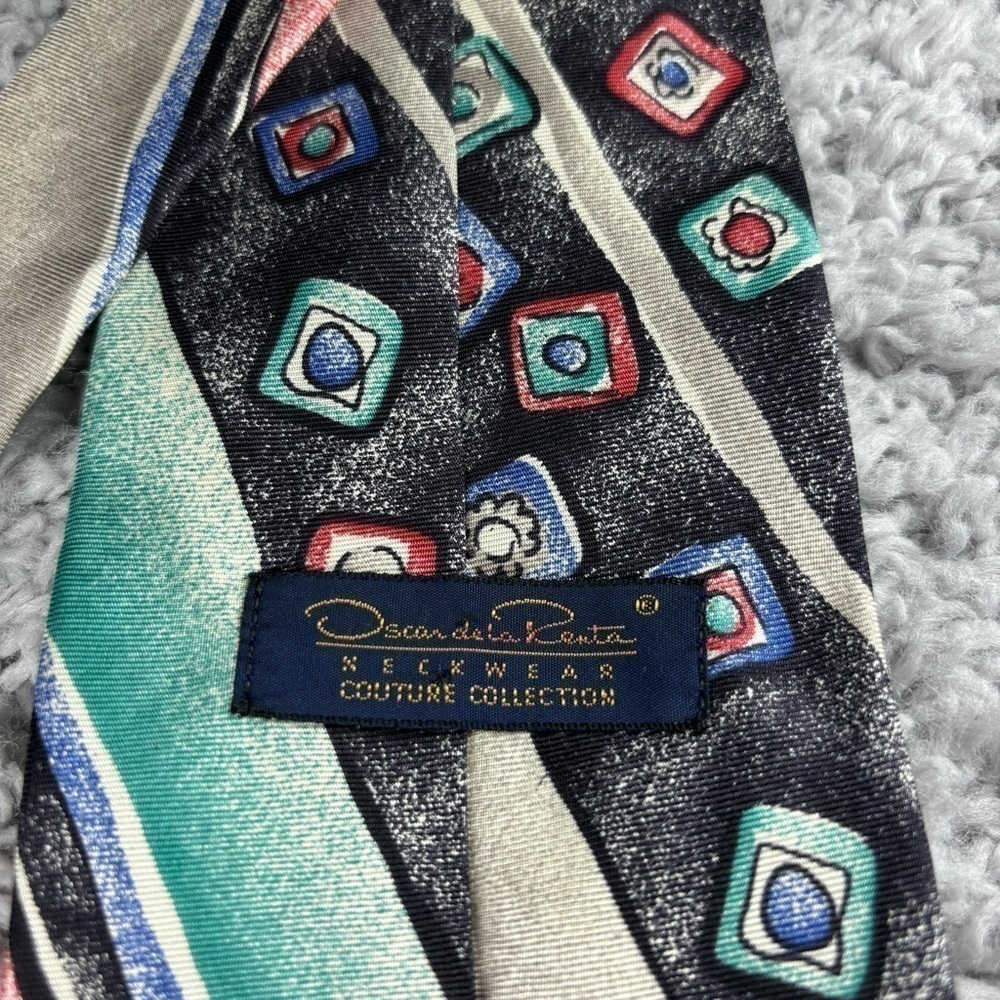 Oscar De La Renta Neck Tie 100% Silk Mens Couture Collection Vintage Holiday